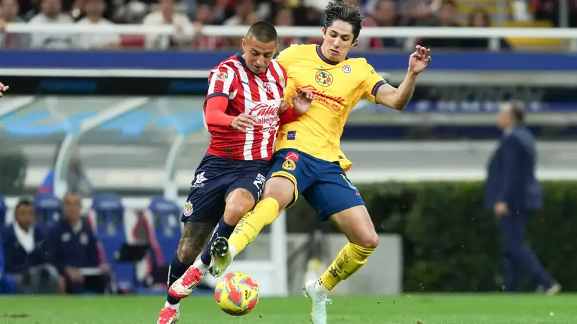 ¿América vs Chivas de Liga MX en USA? Santiago Baños suelta 'bomba' sobre el Clásico