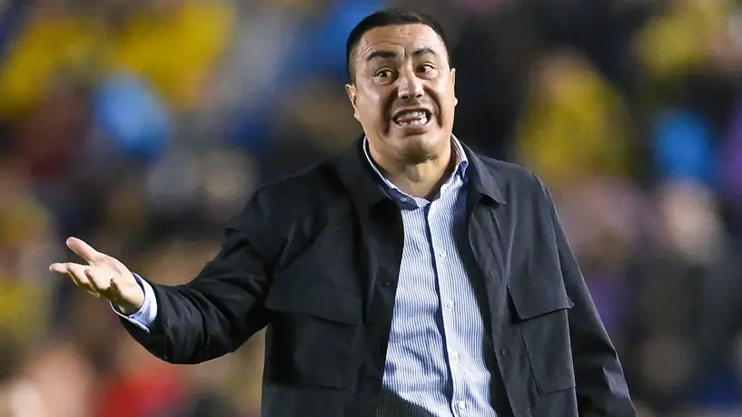 OFICIAL: Efraín Juárez recibe sanción por lenguaje humillante ante árbitros en Clásico Capitalino