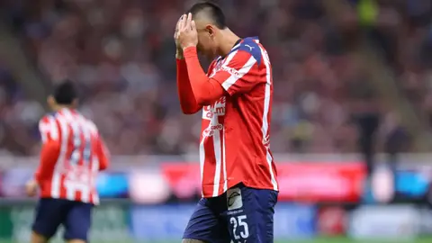 Histórico de Chivas critica falta de pasión dentro de la cancha: "que se pierdan el respeto"