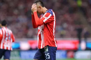 Histórico de Chivas critica falta de pasión dentro de la cancha: "que se pierdan el respeto"