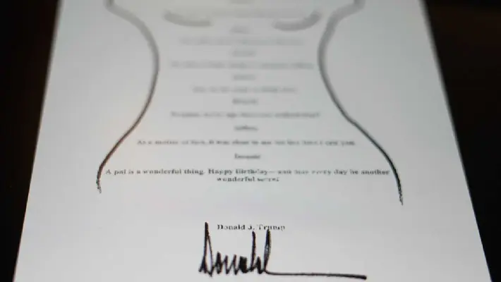 Revelan carta de cumpleaños de Trump a Jeffrey Epstein que incluye comprometedor dibujo de mujer
