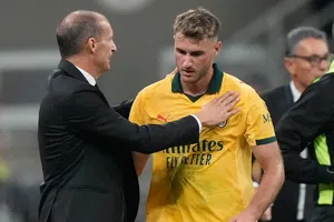 Santiago Giménez recibe respaldo de Allegri: "Va a empezar a anotar"