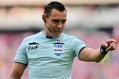 'Gato' Ortiz lanza misterioso mensaje tras polémico arbitraje al América contra Atlas