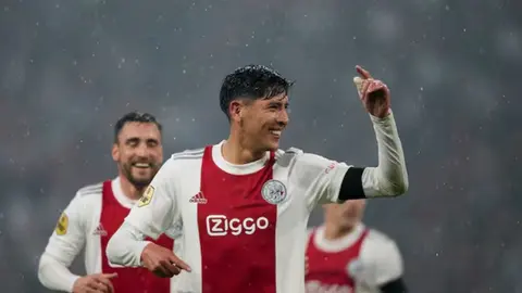 ¿Vuelve al Ajax? El equipo neerlandés presume a Edson Álvarez previo a su debut en Champions League