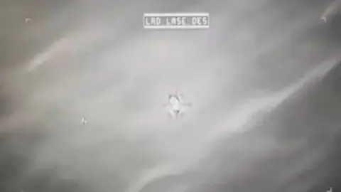 Misterioso video en el Congreso de EE. UU. muestra misil Hellfire fallando contra un OVNI