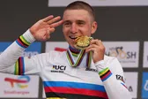 "Hay chicos impresionantes": Remco Evenepoel lanza 'guiño' a Isaac del Toro tras ganar en Kigali