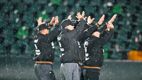 Se suspende juego de los Diablos vs Pericos: Se Reanudará el domingo con la pizarra en pausa