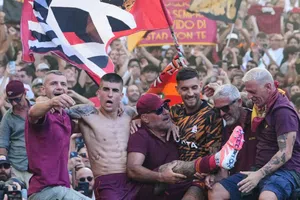 Pellegrini se convierte en el héroe al darle la victoria a la Roma ante la Lazio