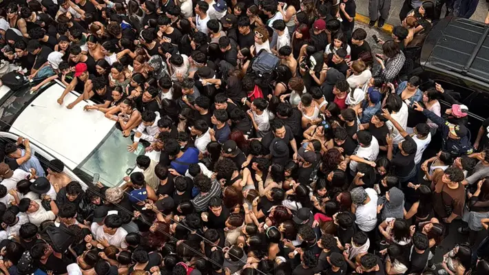 Clausuran fiesta clandestina con más de mil jóvenes en la alcaldía Cuauhtémoc