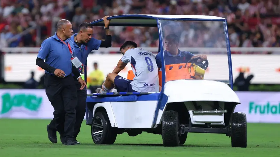 Cruz Azul confirma la gravedad de la lesión de Ángel Sepúlveda