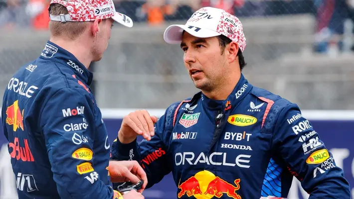 Checo Pérez revela que Max Verstappen fue el primero en felicitarlo por regresar a la Fórmula 1