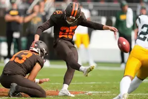 Browns consiguen victoria sobre Packers con agónico gol de campo