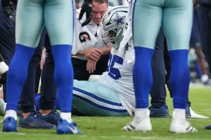 Cowboys apuntan a perder dos piezas claves por al menos un mes