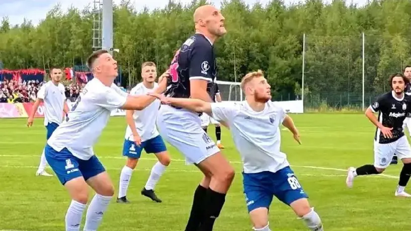 ¡Histórico! Pavel Podkolzin, exjugador de NBA, se convierte en el futbolista más alto