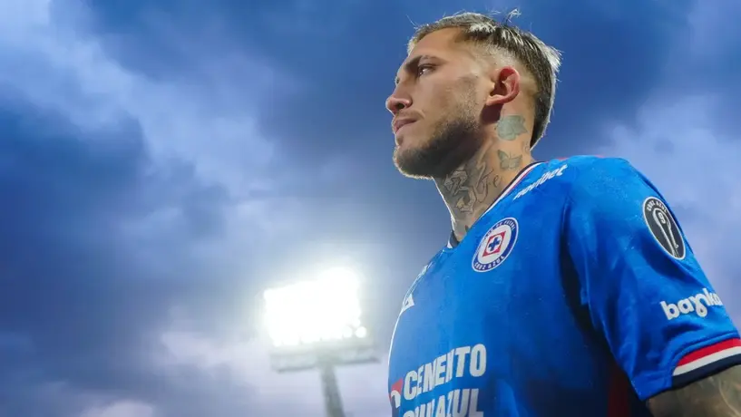 Larcamón destacó el compromiso de Piovi con Cruz Azul y aclara situación de Amaury Morales
