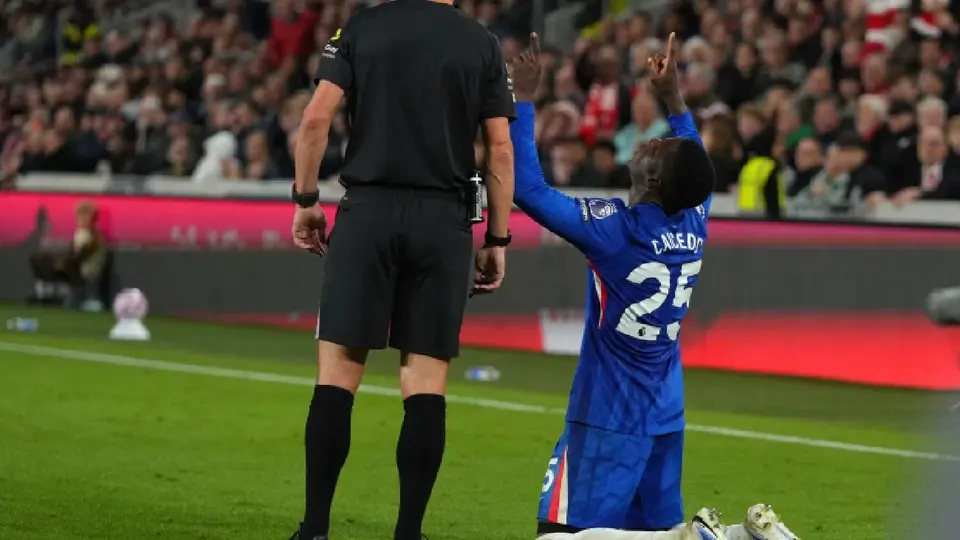 Brentford amarga debut de Garnacho y compañía con el Chelsea