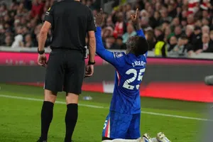 Brentford amarga debut de Garnacho y compañía con el Chelsea