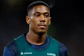 Afición de Rayados revienta a Anthony Martial tras goleada ante Toluca: "basta de contratar estrellitas"