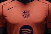 Barcelona presenta su tercer uniforme inspirada en el sextete de Guardiola