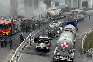 Reportan 3 muertos, el chofer está vivo y encuentra a la empresa responsable de la explosión en La Concordia