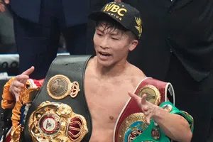 Naoya Inoue derrota a Murodjon Akhmadaliev y retiene títulos indiscutibles de peso supergallo