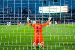 Rubén Duarte se sincera con Keylor Navas tras partidos con Pumas: “Marca la diferencia”