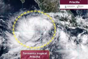 Huracán Priscilla sube a categoría 1 y pone en alerta a estados del Pacífico mexicano