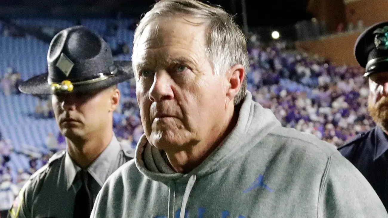 Bill Belichick, entrenador de North Carolina | AP
