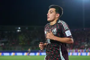 “Gilberto Mora cayó por su propio peso”: Vasco Aguirre sobre el debut del juvenil con el Tri mayor
