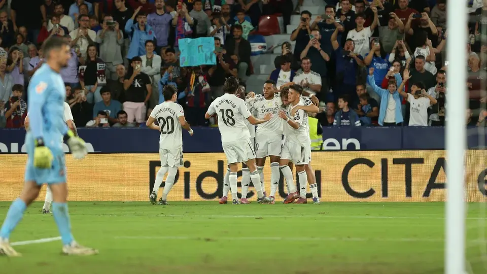 Real Madrid venció a Levante con doblete de Mbappé; Mastantuono se 'estrenó' en LaLiga