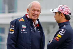 "Volverá a su nivel anterior": Helmut Marko habla tras el anuncio de la llegada de Checo a Cadillac