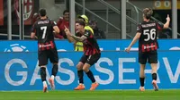 Con Santiago Giménez como titular, AC Milan venció a Napoli y toma el liderato