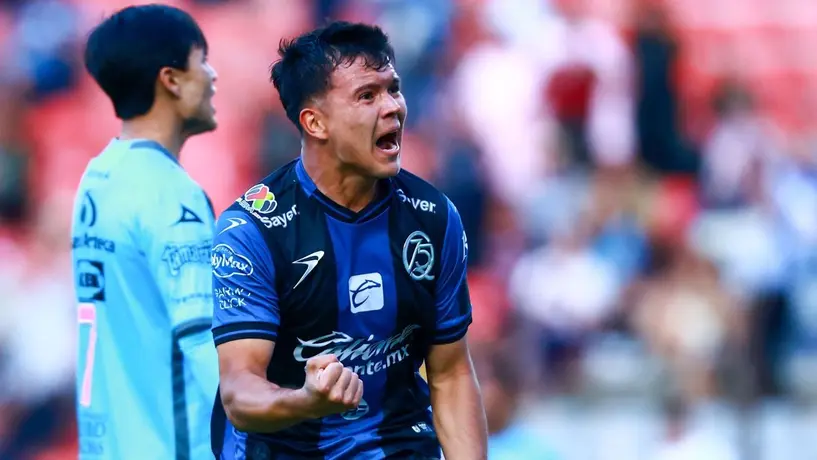Querétaro remontó la desventaja, venció a Puebla y lo hunden en el fondo de la tabla