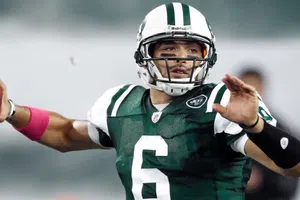 Mark Sánchez, exjugador mexicano de la NFL, es apuñalado y se encuentra hospitalizado