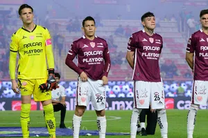 Emilio Lara reaparece con Necaxa tras dura lesión