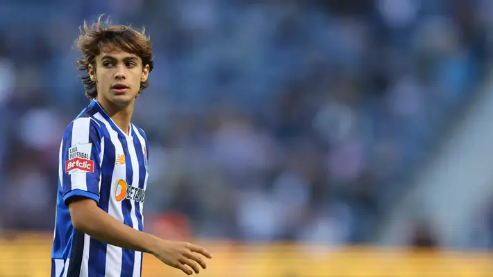 ¿Rodrigo Mora a Arabia? Al-Ittihad negocia con Porto por el joven talento