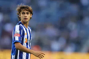 ¿Rodrigo Mora a Arabia? Al-Ittihad negocia con Porto por el joven talento