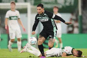 ¿Se tambalea el fichaje? Chimy Ávila aún no acepta la oferta de Pumas