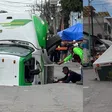VIDEO: Socavón en Iztapalapa atrapa camión de refrescos