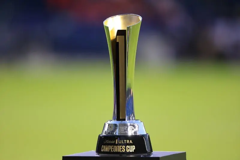 El trofeo de Campeones Cup, mismo que se inventó en el 2018 | MEXSPORT