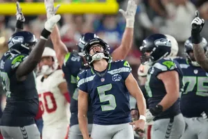 Seattle, con gol de campo de último minuto, vence a Arizona en el TNF