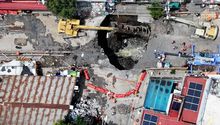 Crece socavón en Iztapalapa: ya tiene 10 metros de diámetro y provoca desalojo de 27 personas