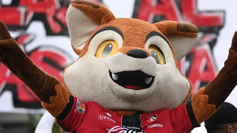¡Fan de honor! Nuria Diosdado se hace presente en el Jalisco previo al Atlas vs América