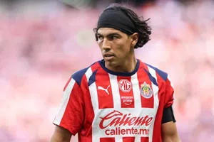 Esposa e hija de Erick Gutiérrez, jugador de Chivas, reciben amenazas de muerte tras victoria sobre América