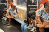 VIDEO: Mujer se lima el talón dentro de un vagón del Metro y causa indignación