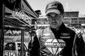Frankie Muniz sufre lesión en la muñeca y se perderá la temporada de NASCAR