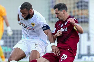 AEK Atenas de Orbelín Pineda dejan ir el triunfo y pierden el liderato en Grecia