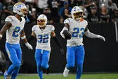 ¡Electrizantes! Los Angeles Chargers derrotan a Las Vegas Raiders; Geno Smith lanzó tres intercepciones