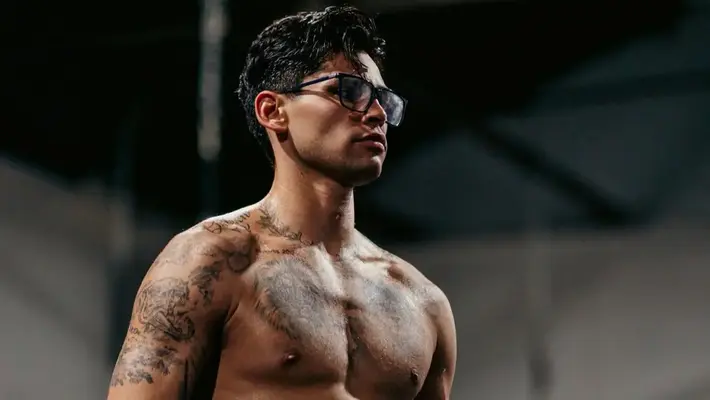 Ryan García compara el boxeo con la WWE tras noticia de pela entre Jake Paul y Grevonta Davis