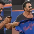 Ricardo Arjona sorprende al recorrer el diamante de los Mets en Nueva York
